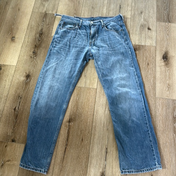 Men's Red Tag Levi's Jeans Relaxed fit 34 x 32 - Picture 2 of 4